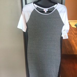 NWT Julia Size XS Gray/White
